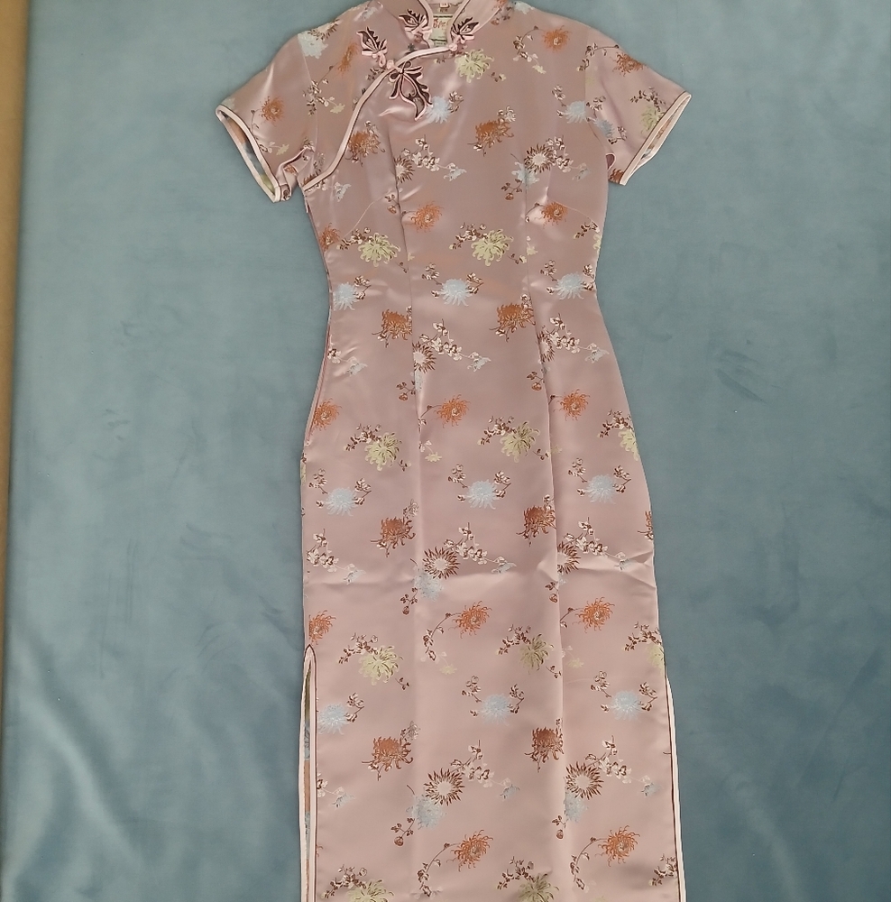 Chic Floral Maxi Dress in Soft Pink